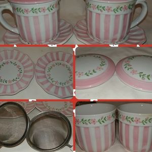 VERY NICE PAIR OF TEACUPS